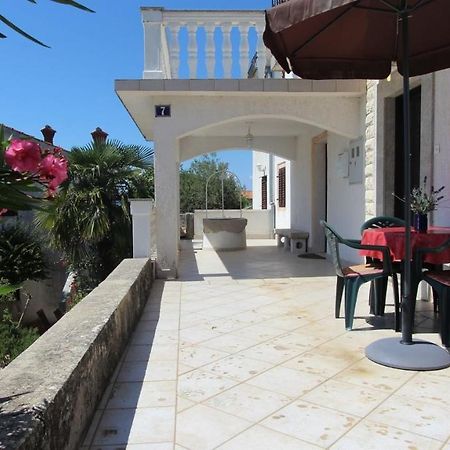 Apartments Eva Malinska Dış mekan fotoğraf