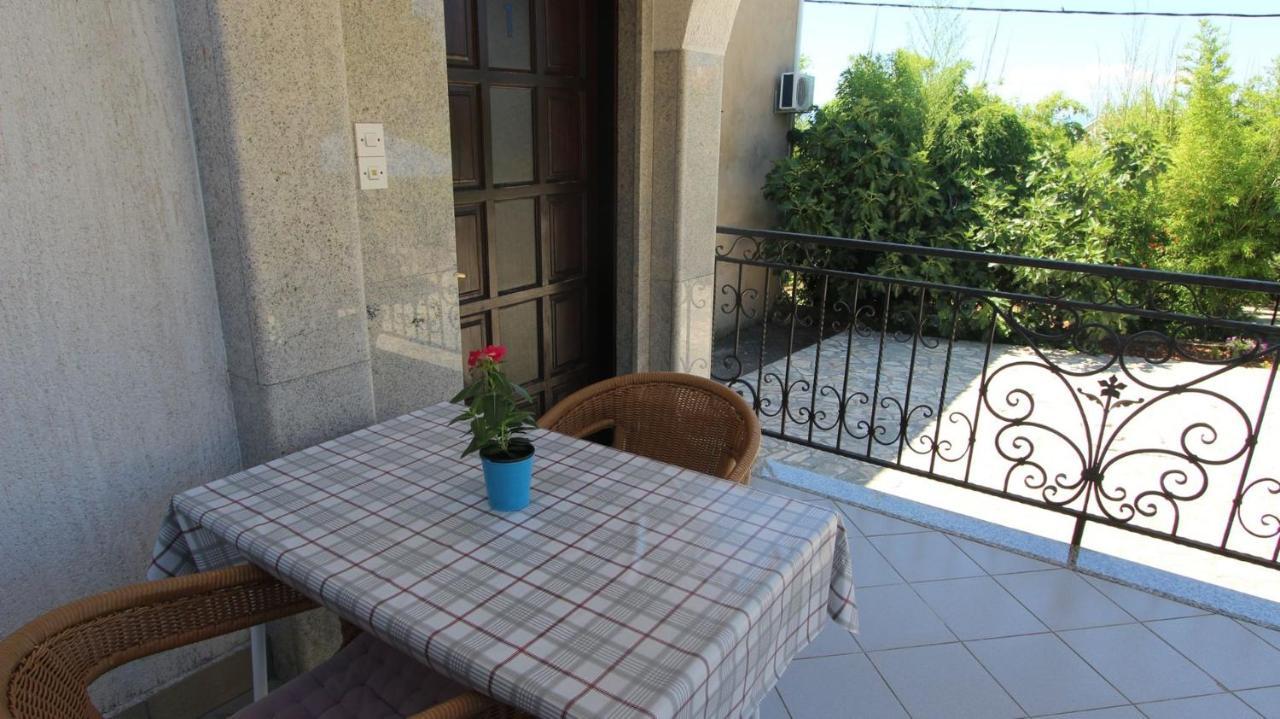 Apartments Eva Malinska Dış mekan fotoğraf