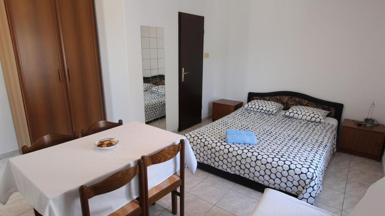 Apartments Eva Malinska Dış mekan fotoğraf