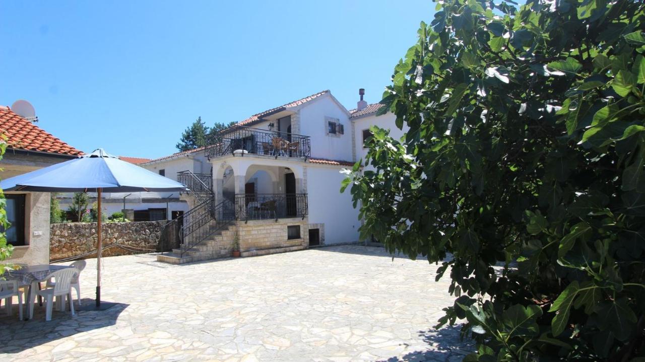 Apartments Eva Malinska Dış mekan fotoğraf