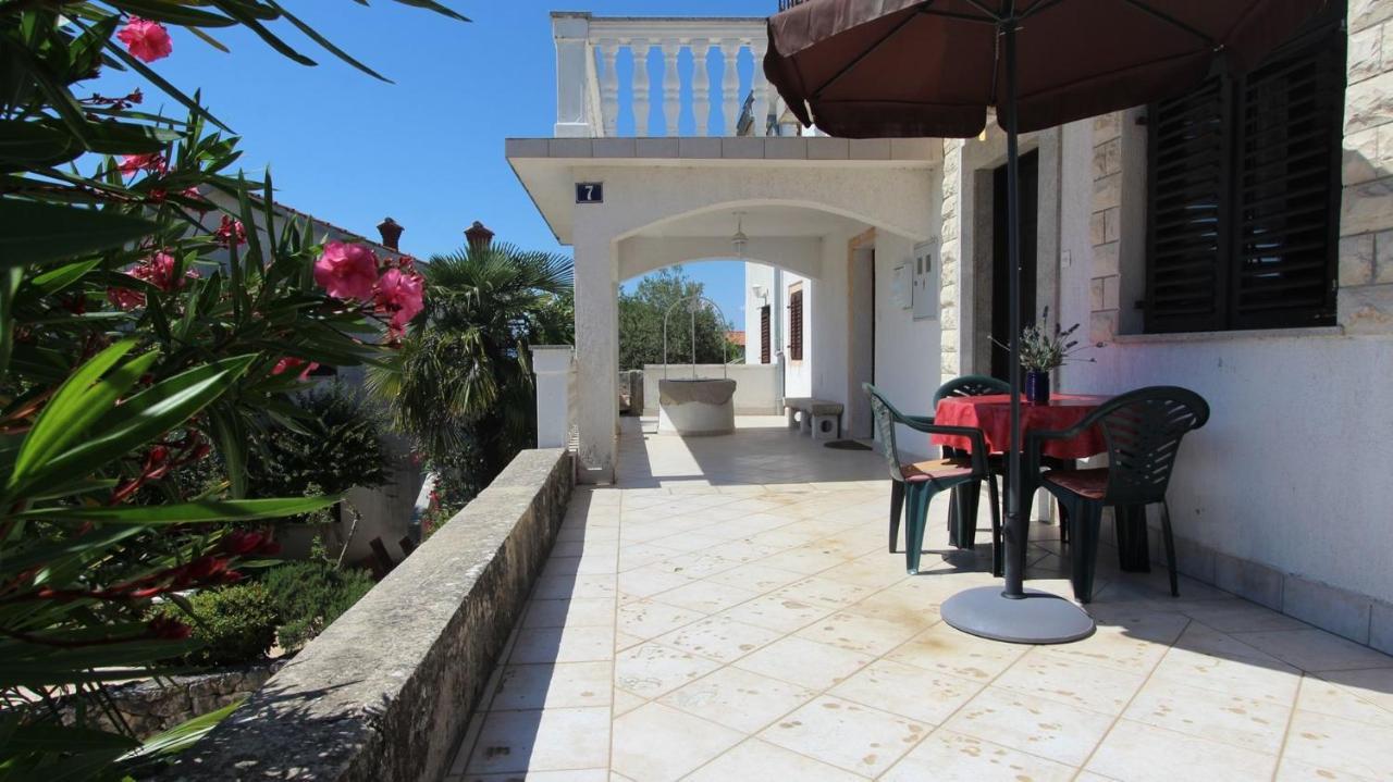 Apartments Eva Malinska Dış mekan fotoğraf