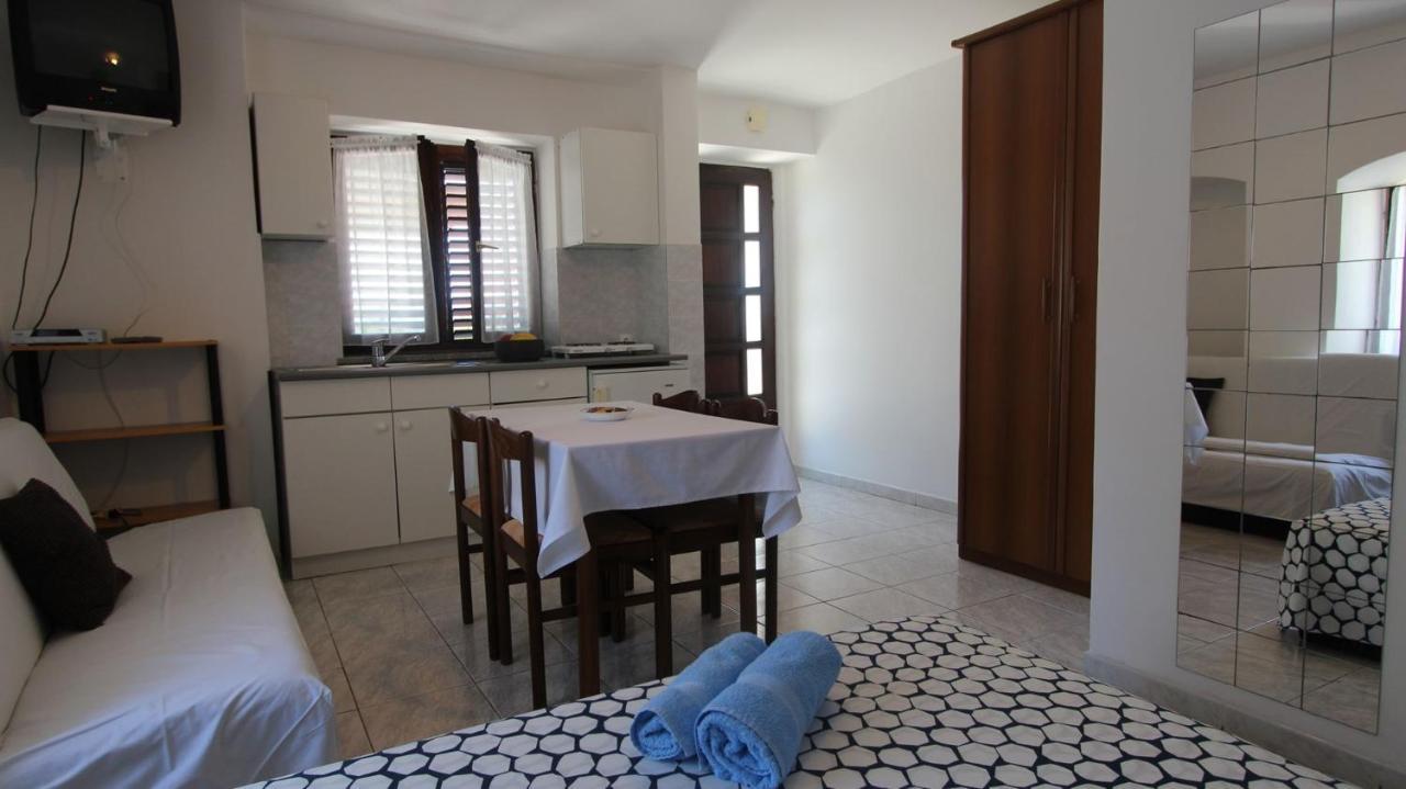 Apartments Eva Malinska Dış mekan fotoğraf